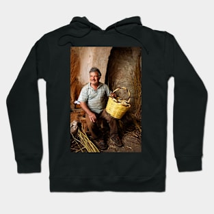 The basketmaker from Volax Hoodie